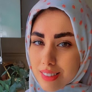 دکتر زینب لطفی نیا 