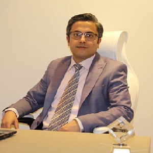 دکتر مصطفی میرشاه پناه