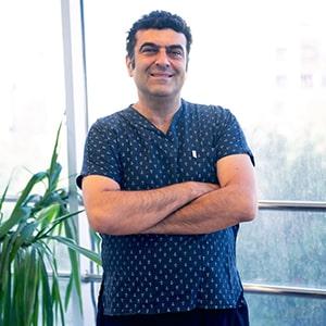 دکتر آرش گلستانه