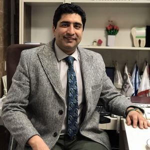 دکتر احسان طالب زاده
